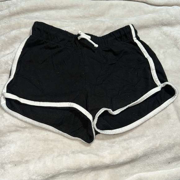 Girls shorts lot size large - Picture 4 of 4